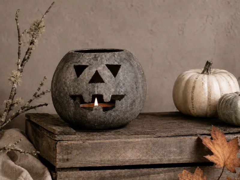 Ljuslykta/ Marschallhållare Pumpa Metall 22 cm