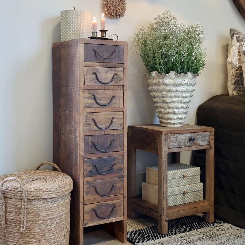 Chic Antique Återvunnet trä Byrå m. 8 lådor