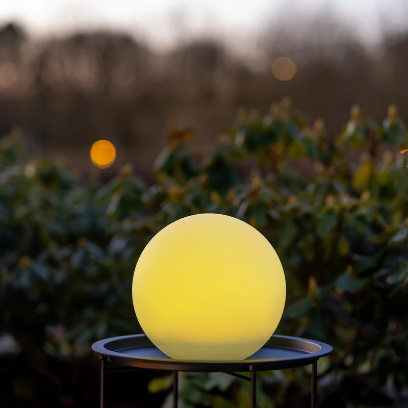 Noa LED ljuskulor färgat/vit Ø 30 cm