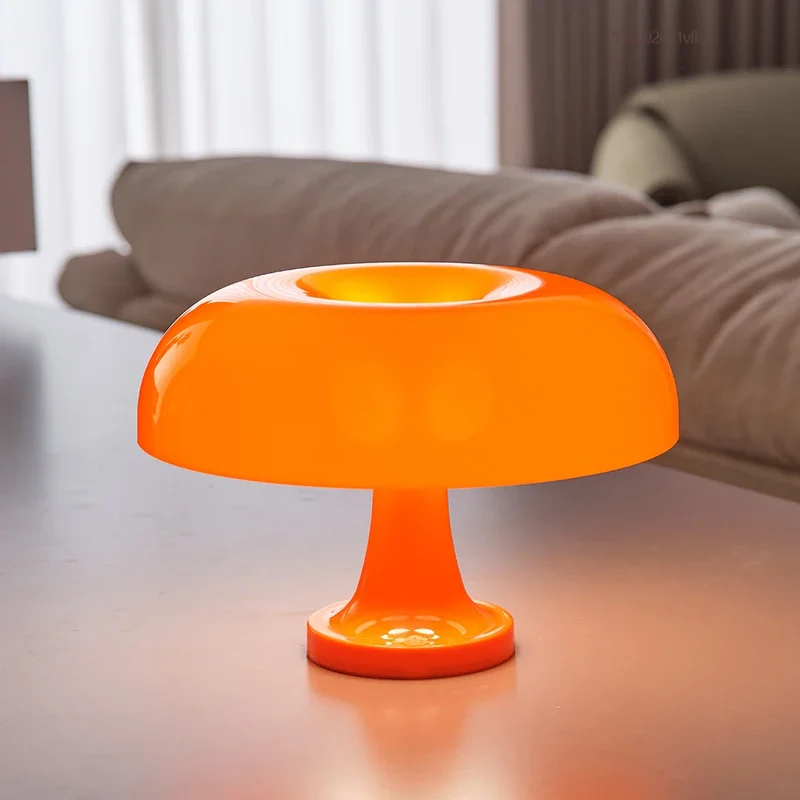 Ledsen™ MushroomLamp: Minimalistisk Dekorativ Bordsvamp Lampa