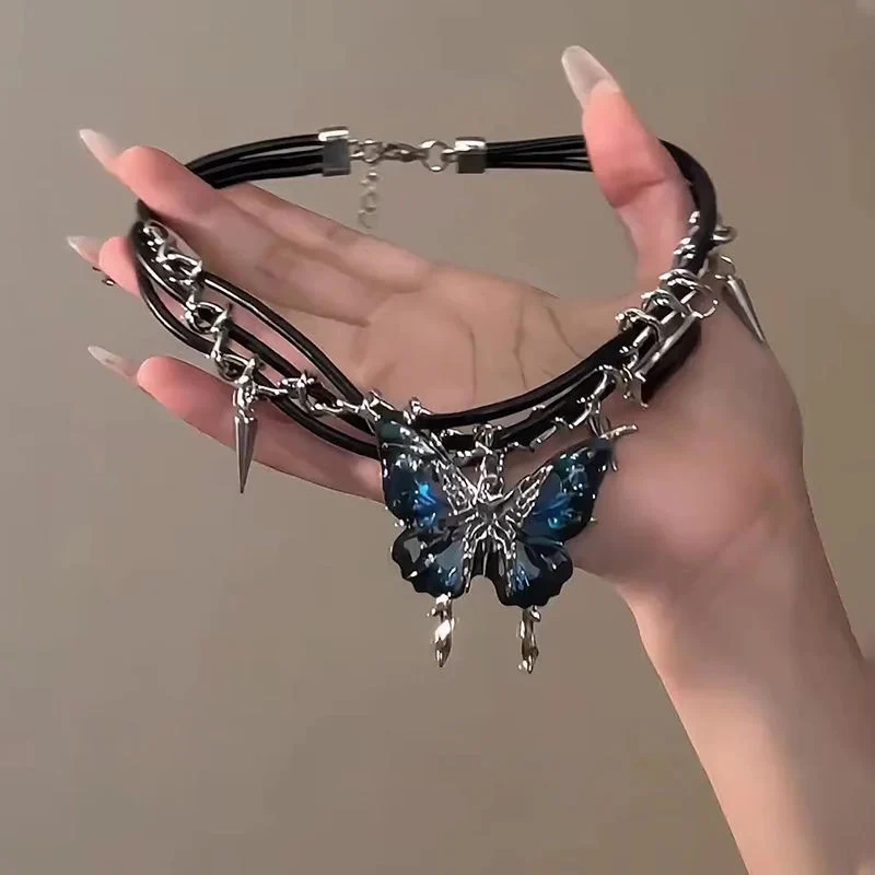 Jewelance™ ButterflyChoker 1+1 GRATIS: Moderiktigt Fantastiskt Glänsande Spikad Fjäril Choker