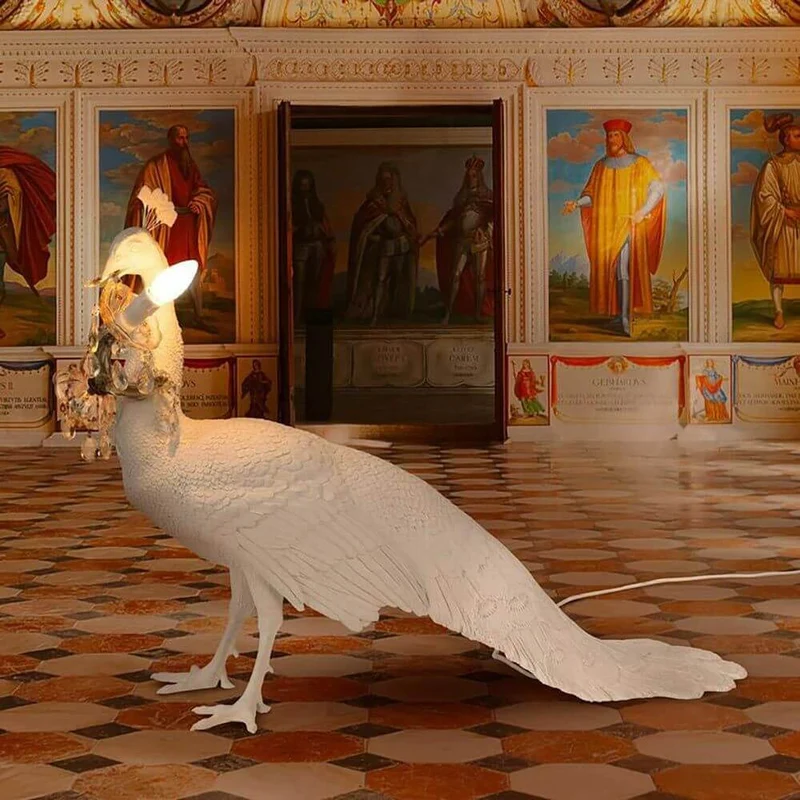 Seletti Peacock Stehleuchte Weiß Dimmbar