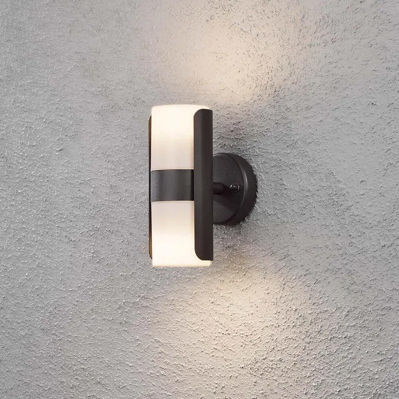 Modena Außen-Wandleuchte mit Lichtkegel Schwarz, opales Acrylglas