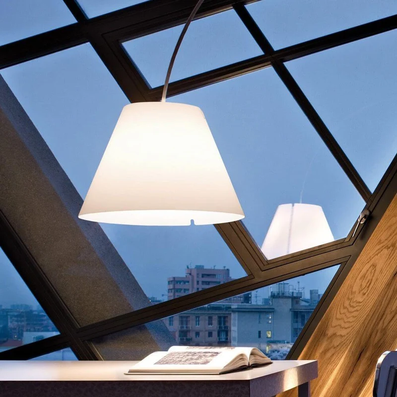 Luceplan Lady Costanza Bogenlampe mit Dimmer