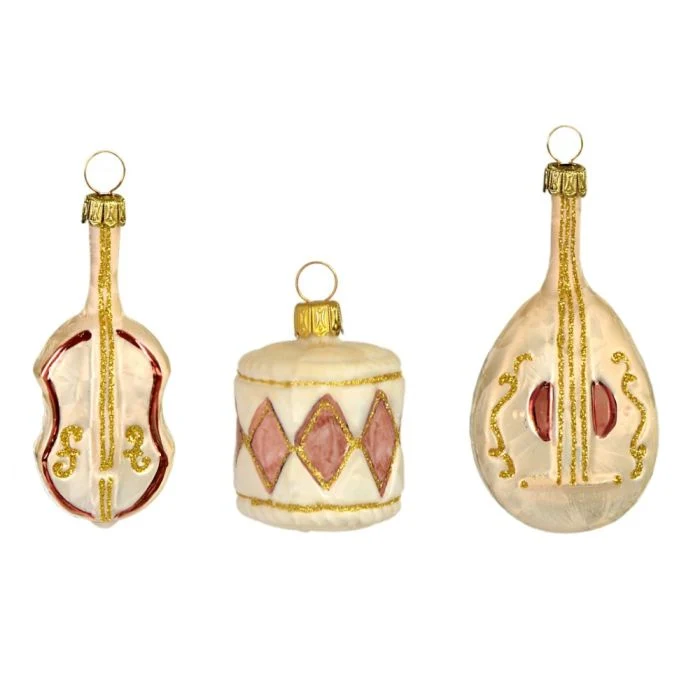Champagnefärgade instrument