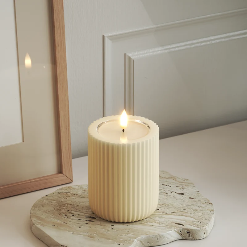 Unique LED Ribbelkaarsen D 8 x 10 cm Cream