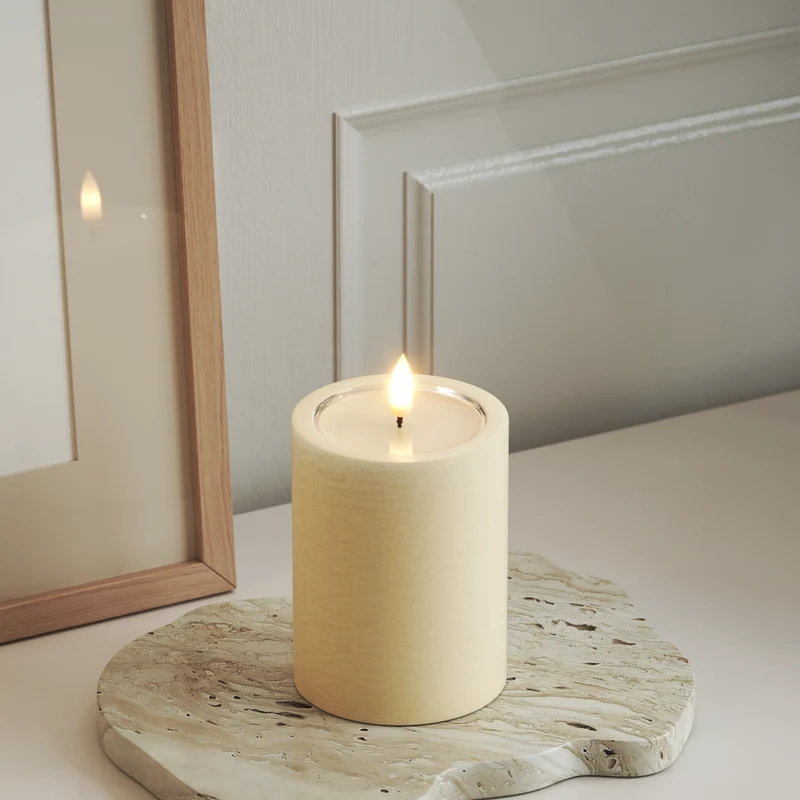 Unique LED Bloklys D 7,5 x 10 cm Cream