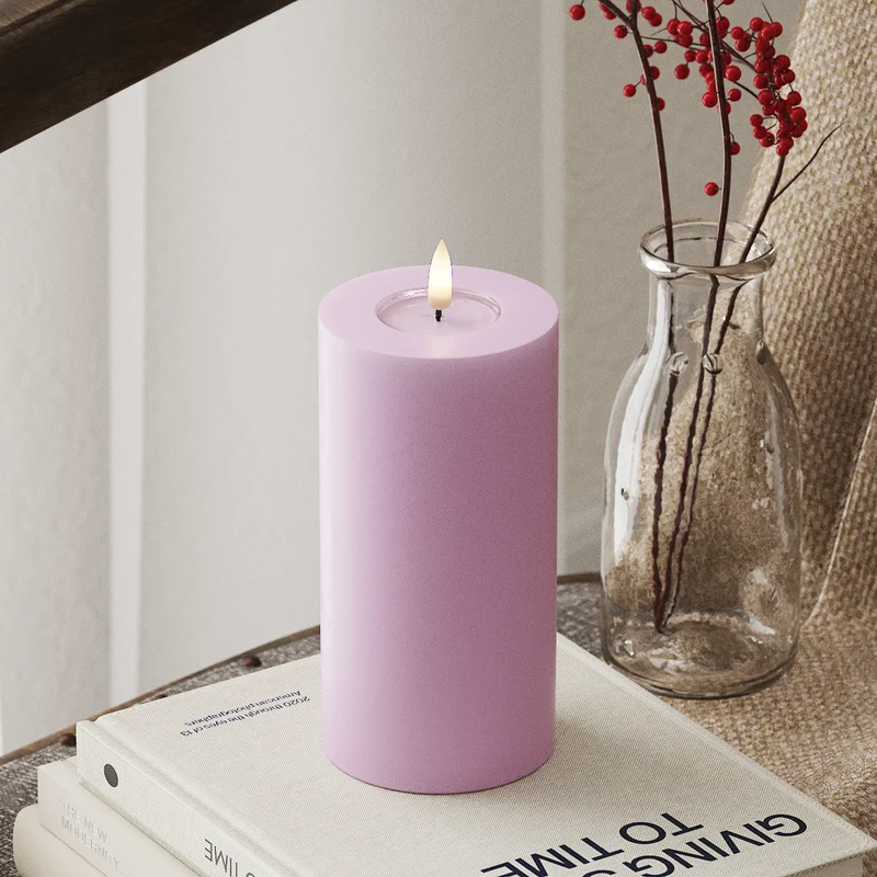 LED Bloklys Ø 7,5 x 15 cm Lavendel
