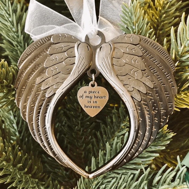 Julängel Vingarklocka med Lyxig Antik Design